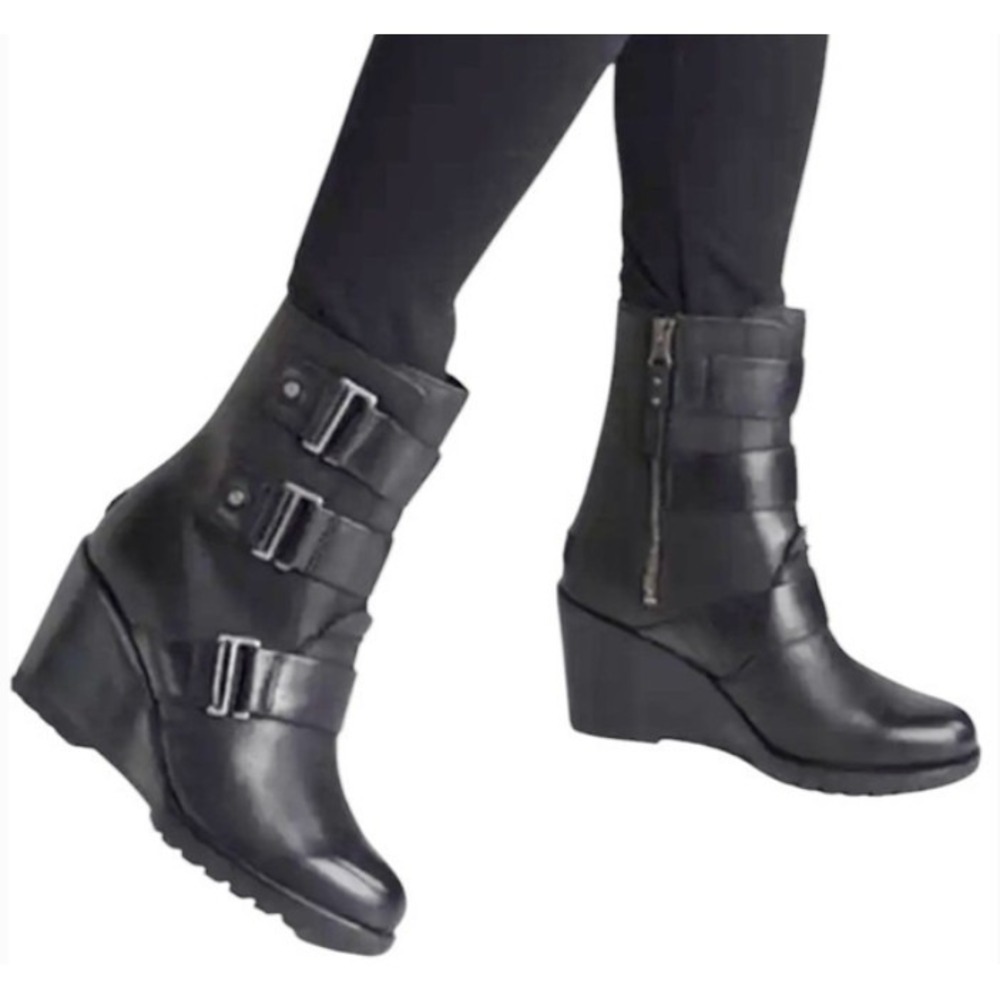 SOREL After Hours Black Wedge Bootie‎ - Size 10